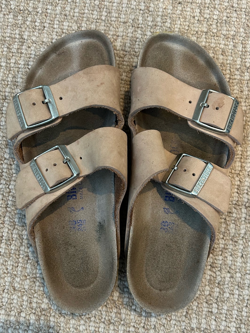Birkenstock Arizona Two-Strap Sandals in New Beige Size 38